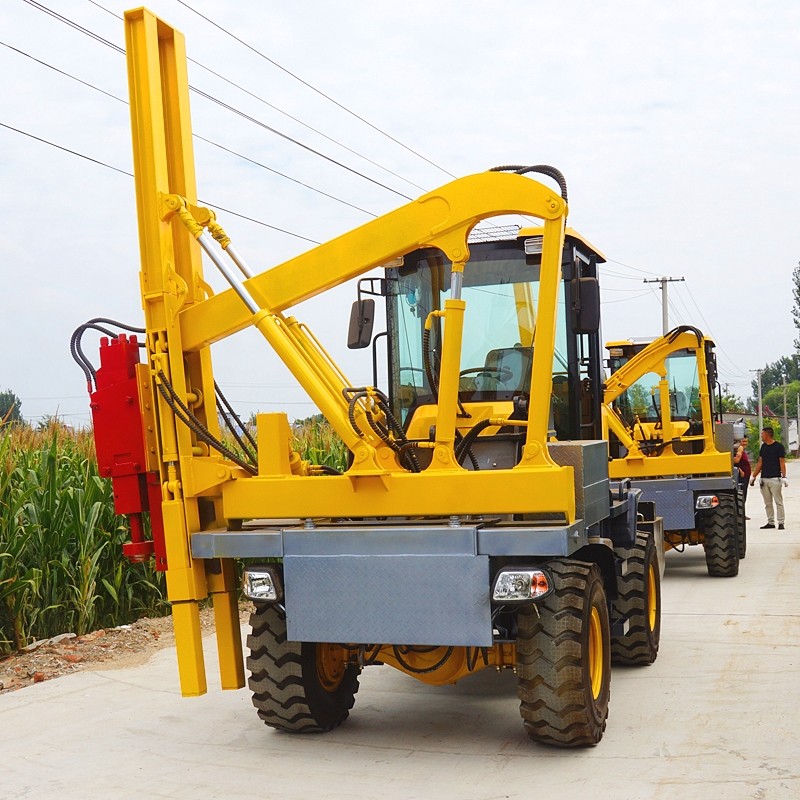 新款護欄立柱打樁機，高速公路護欄打孔機